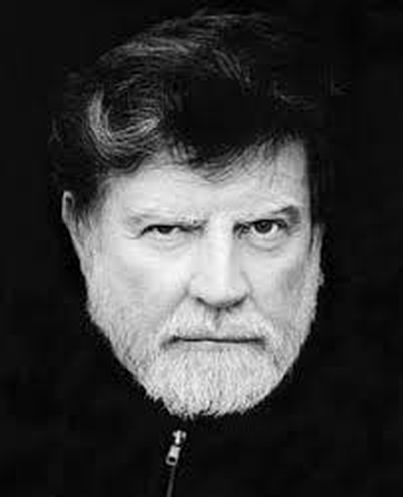 Alan Bates - Foto 5