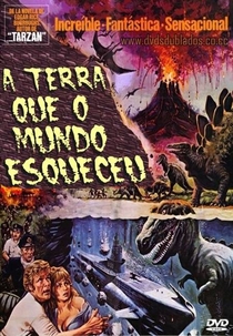 A Terra Que o Tempo Esqueceu - Poster / Capa / Cartaz - Oficial 3