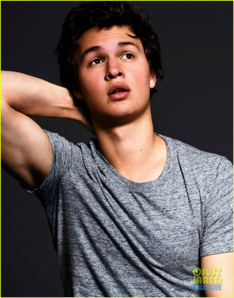 Ansel Elgort - Foto 8