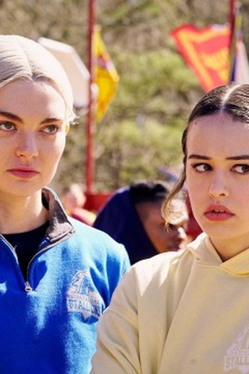 Poster de Episódio We're Not Worthy (2021)