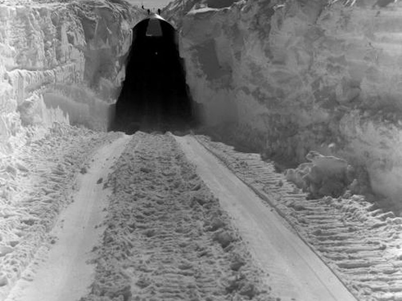 Foto 2 de Camp Century