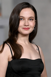 Cailee Spaeny - Poster 1