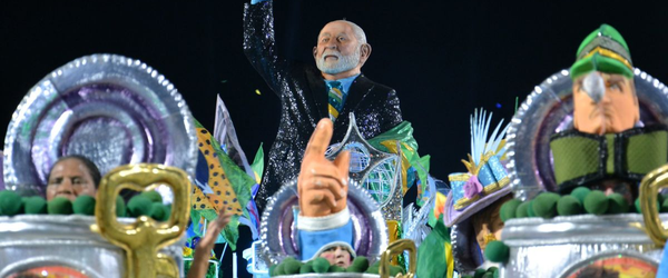 Acadêmicos de Niterói é rebaixada após desfile politizado em homenagem a Lula