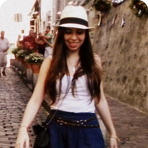 Foto de perfil de Caroline Ferraz