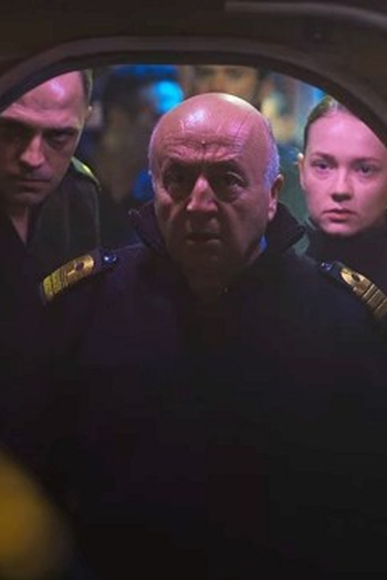 Poster de Episódio 3. Bölüm (2022)