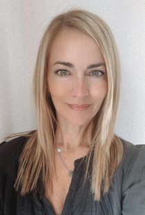 Stephanie Németh-Parker - Poster 1