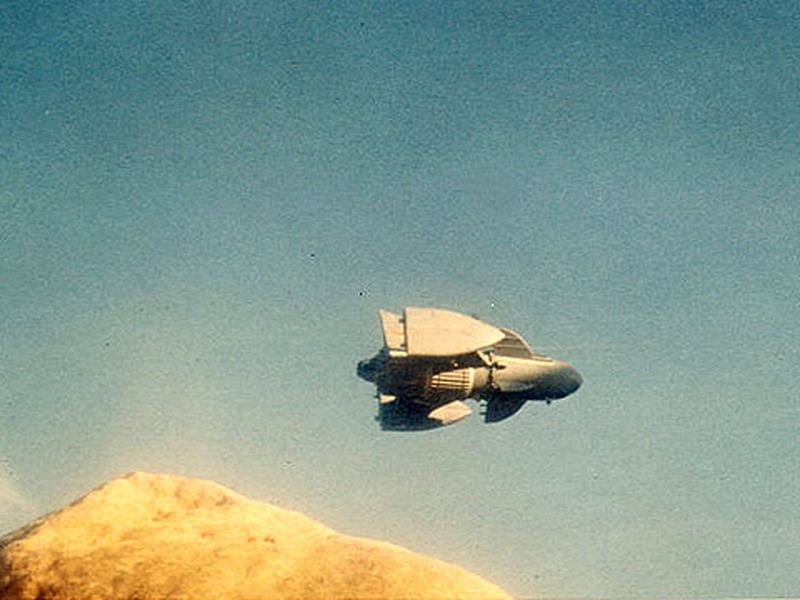 Foto 3 de Atom Man vs. Martian Invaders