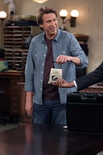 Poster de Episódio The Honorable Dan Fielding (1) (2023)
