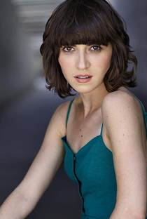 Julia Max - Poster / Capa / Cartaz - Oficial 1