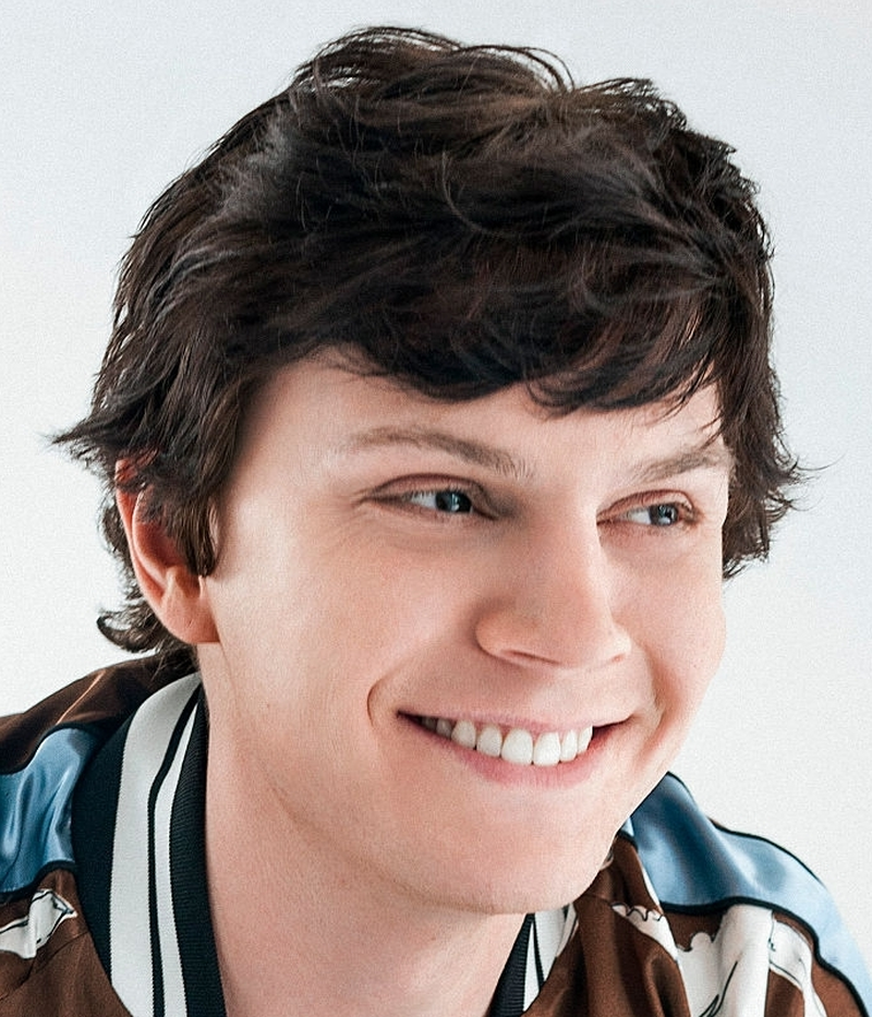 Evan Peters - Foto 7