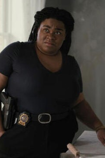 Poster de Episódio To Protect and Serve (2021)