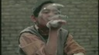 Trailer: Trailer for "Children of Heaven"