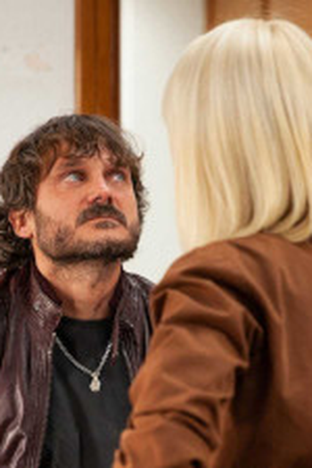 Poster de Episódio Y yo cobro (2019)