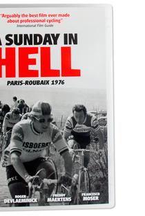 Um domingo no inferno - Poster / Capa / Cartaz - Oficial 1