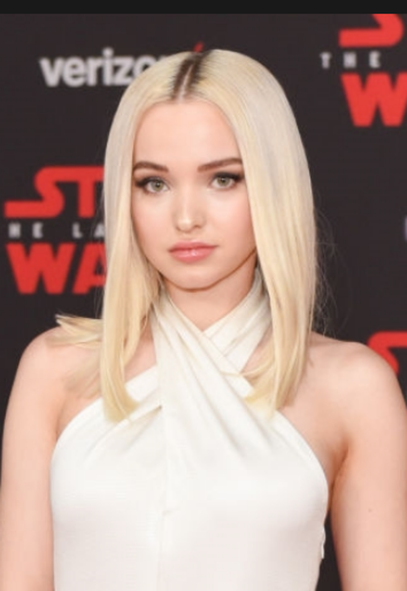 Dove Cameron - Foto 1