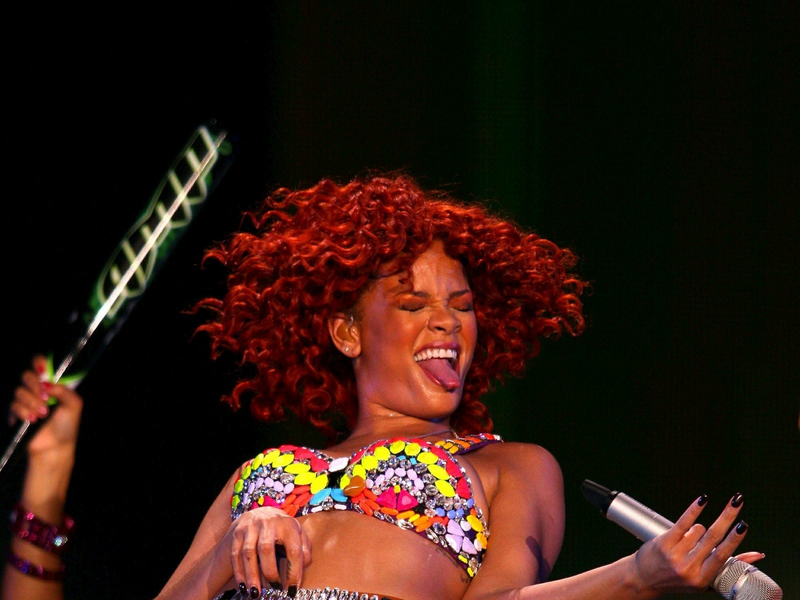 Foto 3 de Rihanna – Loud Tour Live At The O2