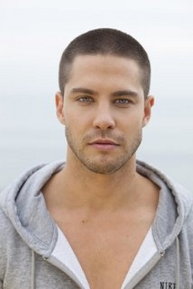 Dean Geyer - Foto 2