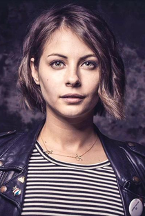 Willa Holland - Poster 2