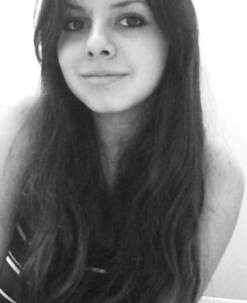 Carla Coblinski Tavares - Foto 1