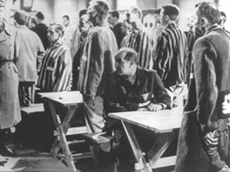 Foto 9 de Naked Among Wolves