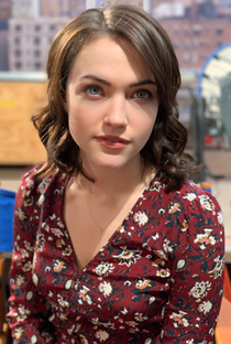 Violett Beane - Poster / Capa / Cartaz - Oficial 1