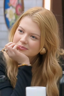 Julia Simoura - Poster 1