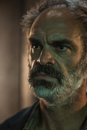 Poster de Episódio Born to Bleed (2022)
