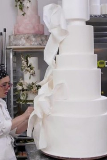 Poster de Episódio Seven-Foot Wedding Cake (2018)