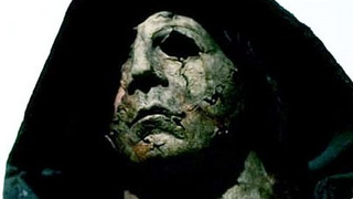 Trailer: H2 Movie Trailer - Halloween 2 - HQ 2009