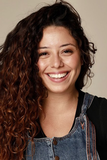 Maiara Queiroz - Poster 1