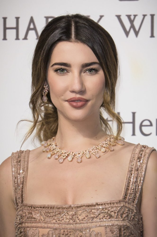 Jacqueline MacInnes Wood (17 de Abril de 1987) | Artista | Filmow