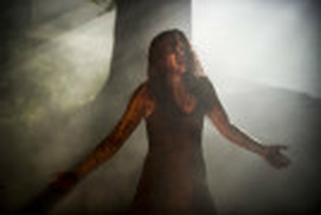 “Carrie, A Estranha”: Spot de TV para maiores e trailer japonês