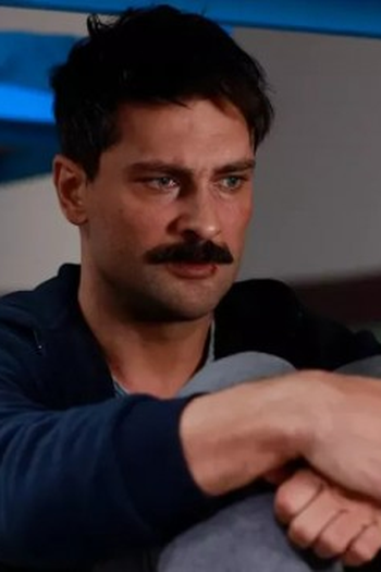Poster de Episódio 2. Bölüm (2021)
