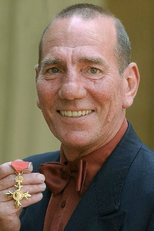 Pete Postlethwaite
