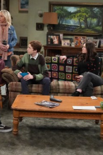 Poster de Episódio Crumbs and Couch Surfers (2022)