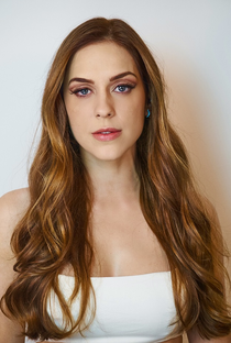 Sophia Abrahão - Poster 1