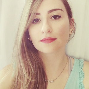 Foto de perfil de Lorena Slusarz Nogueira