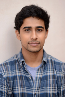 Suraj Sharma - Poster 1