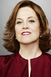 Sigourney Weaver - Poster / Capa / Cartaz - Oficial 2