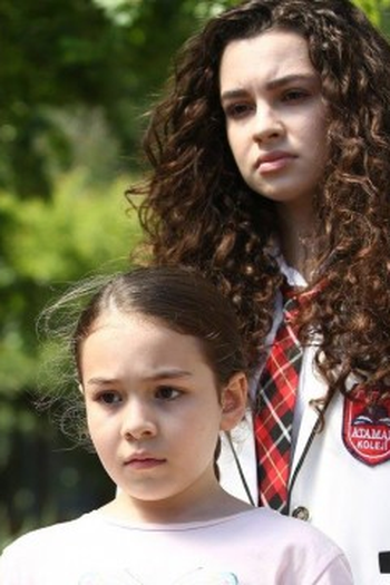Poster de Episódio 18. Bölüm (Sezon Finali) (2021)