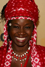 Akosua Busia