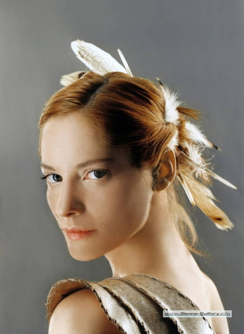 Sienna Guillory - Foto 4