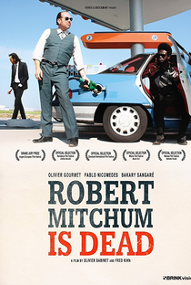 Robert Mitchum Está Morto - Poster / Capa / Cartaz - Oficial 1