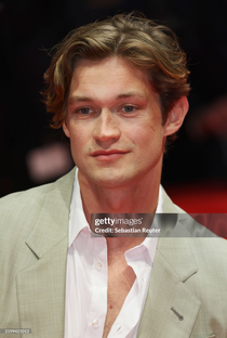 Damian Hardung - Poster 2