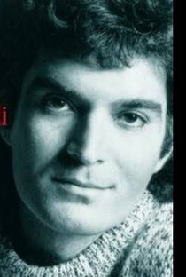 Gino Vannelli - Hurts To Be In Love - Poster / Capa / Cartaz - Oficial 1