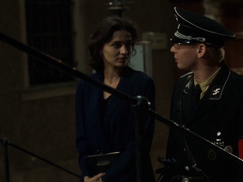 Foto 1 de Gloomy Sunday - Uma Trágica Canção