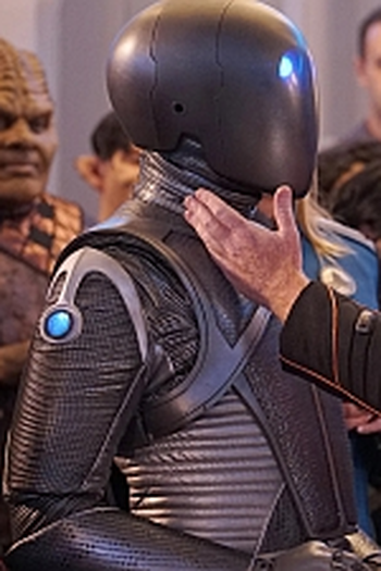 Poster de Episódio Identity (1) (2019)
