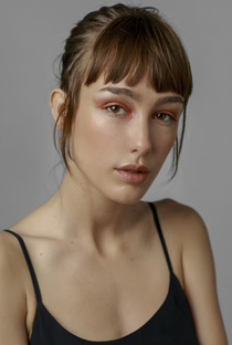 Almudena Amor - Poster 1