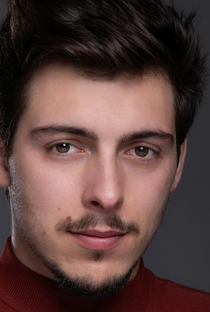 Luis Simões - Poster / Capa / Cartaz - Oficial 1