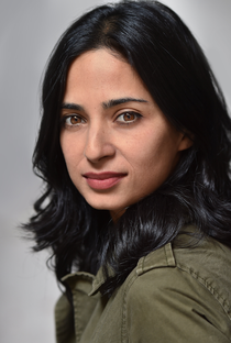 Aarti Mann - Poster 1